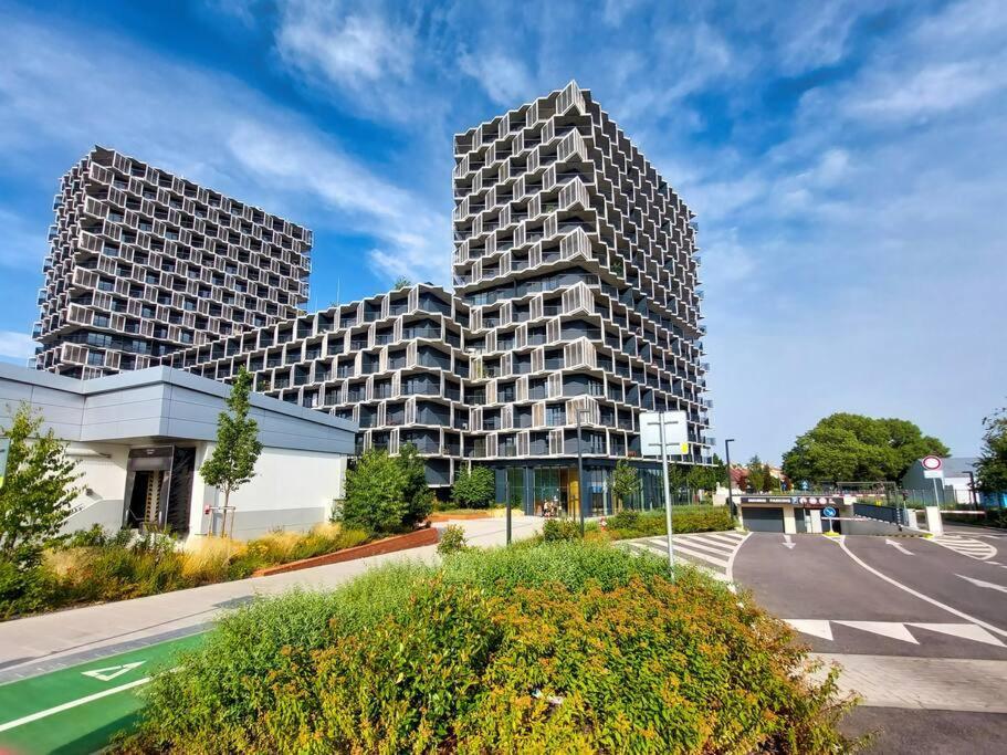 Slovakia Modern Urban Sanctuary Apartman *